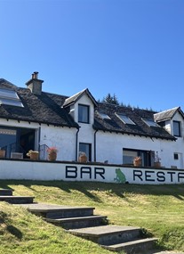 The Wide Mouthed Frog Hotel & Restaurant