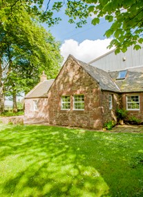 Crosswoodhill Farm Holiday Cottages near Edinburgh