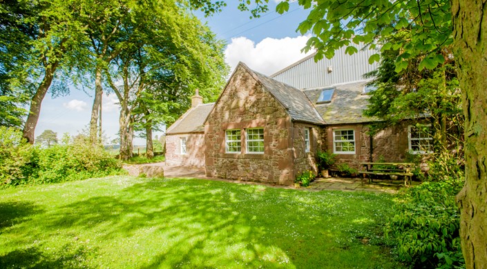 Crosswoodhill Farm Holiday Cottages near Edinburgh