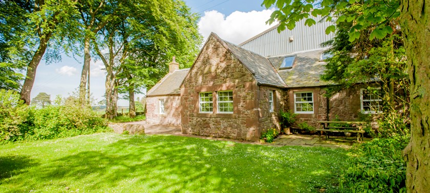 Crosswoodhill Farm Holiday Cottages near Edinburgh