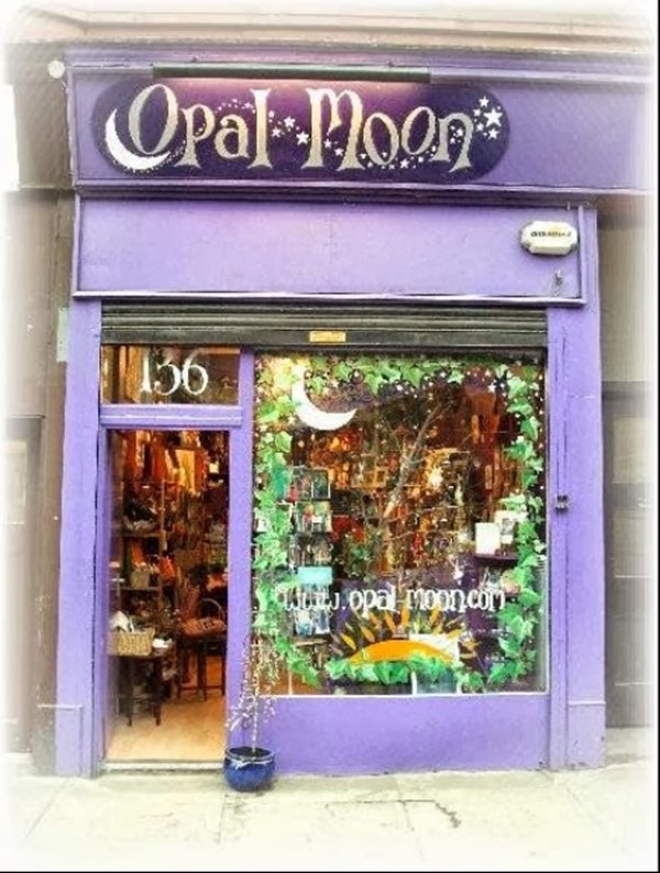 Image for review "Beautiful wee shop with helpful staff"