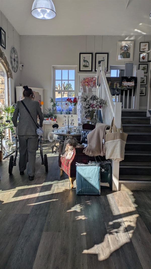 Another view of the gift shop.