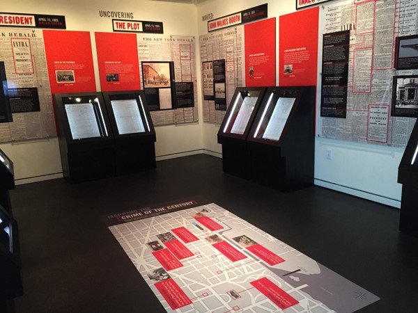 Picture of Newseum - Uncovering the plot at the Newseum