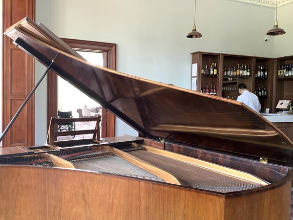 Picture of a piano