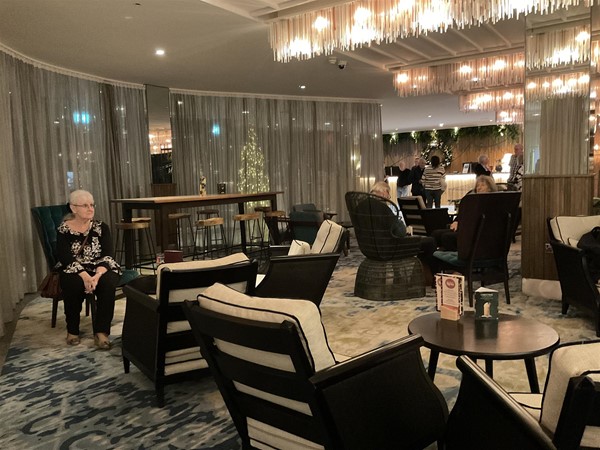 Image of a dining area