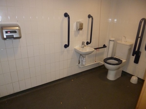 Spacious toilet
