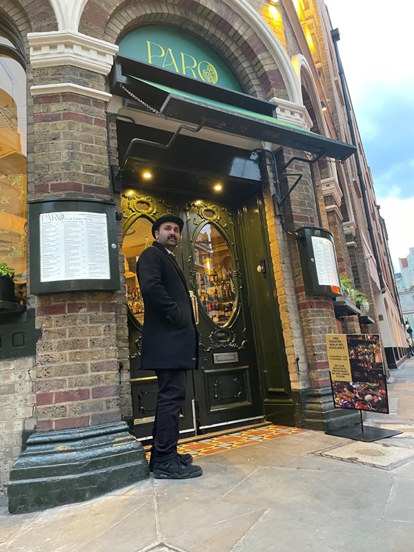 Image of the restauran exterior