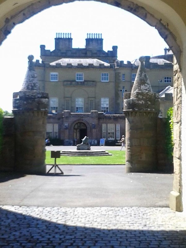 Image of an archway
