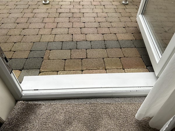 Image of a lip on a door