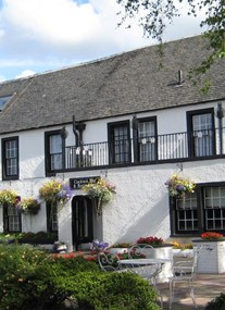 Uplawmoor Hotel