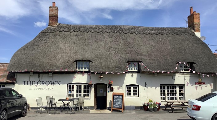 The Crown, Cuddington