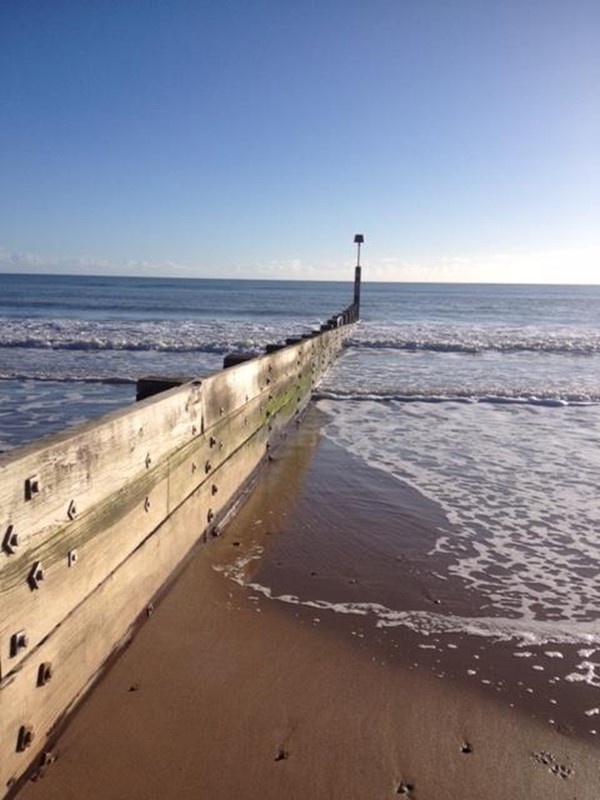 Picture of Branksome Chine - Wave Break