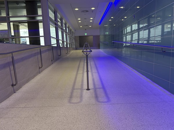 Image of ramp to Elder Street exit