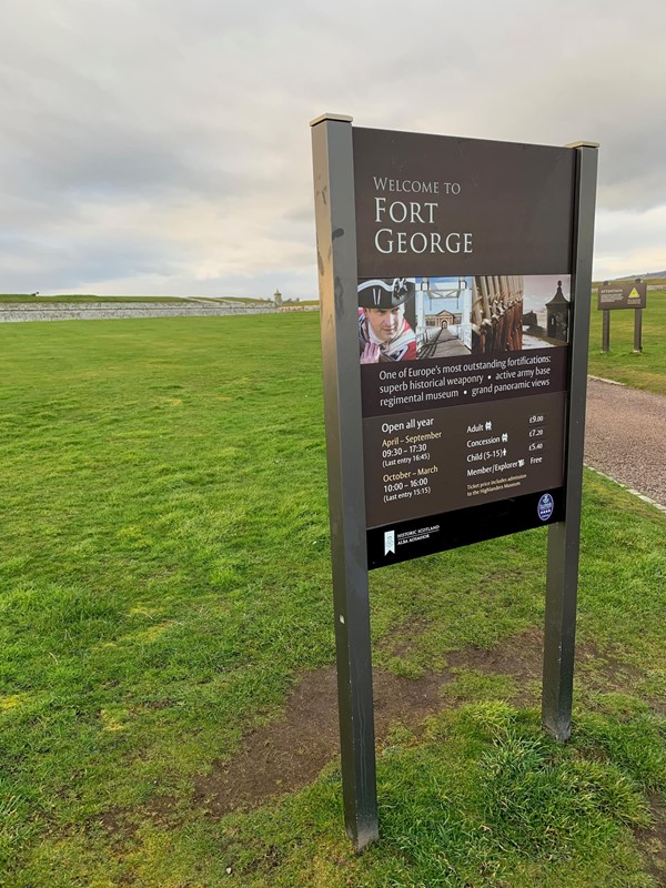 Fort George welcome sign