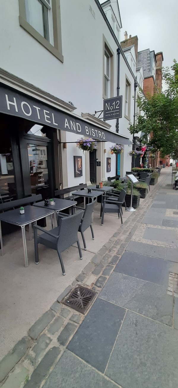 No12 Hotel & Bistro