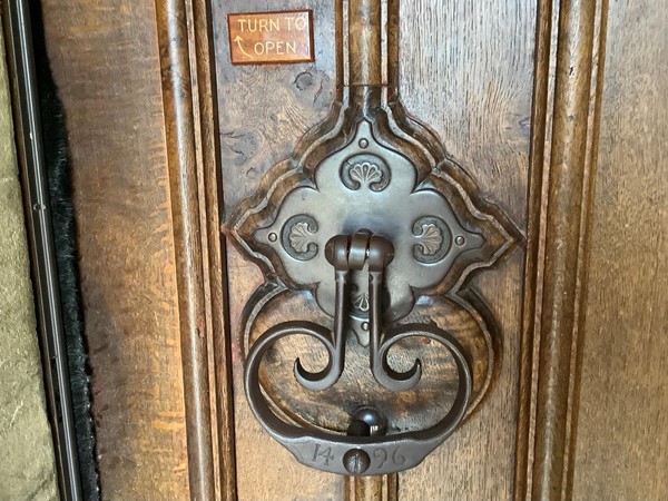 Picture of the original 1496 latch to open the wooden oak door