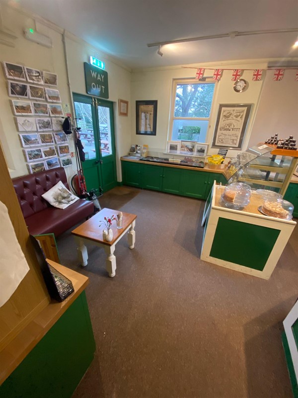 Image of the interior of a cafe