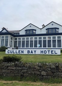 Cullen Bay Hotel