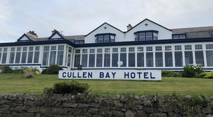 Cullen Bay Hotel