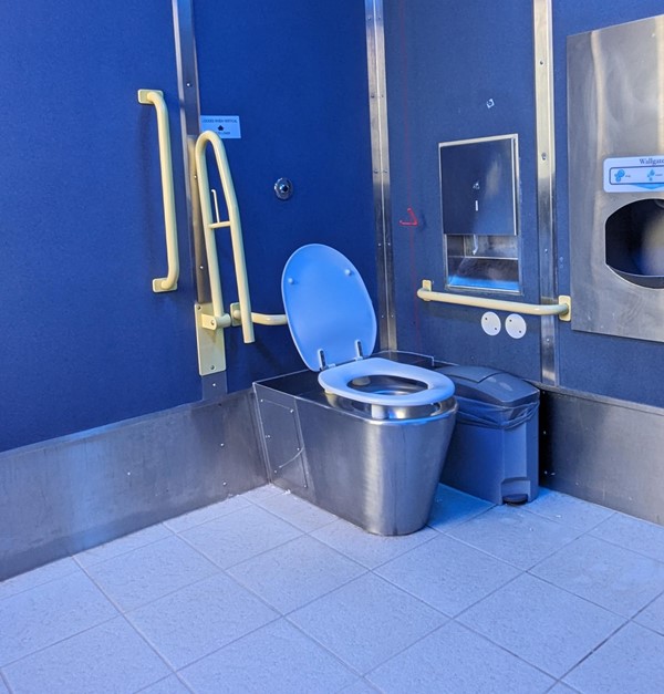 Image of the accessible toilet.