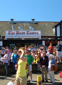 The Dean Tavern