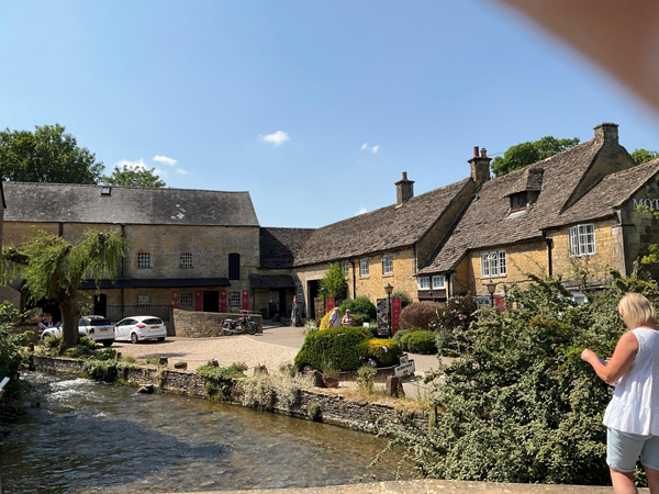 Image for review "Disabled Travellers part ONE for a 5 star recommended day visit to Bourton on water."