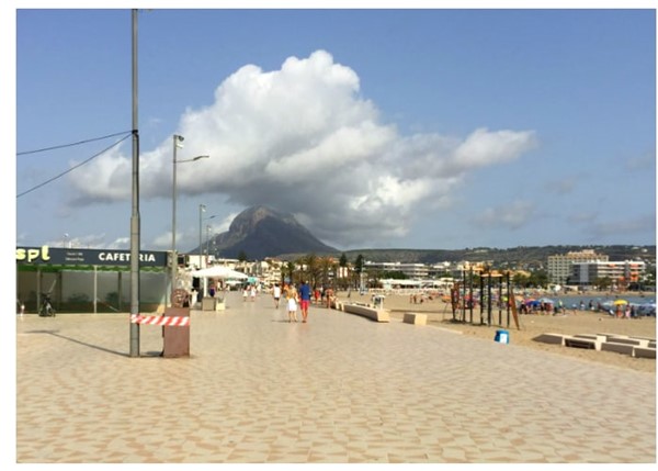 El Arenal Beach- long, flat promenade