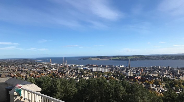 Dundee Law