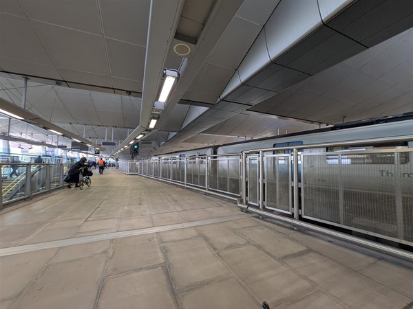 Image of station platform