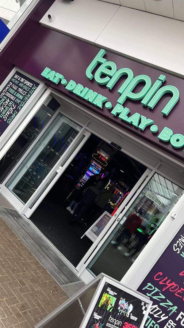 Image of Tenpin's shop front