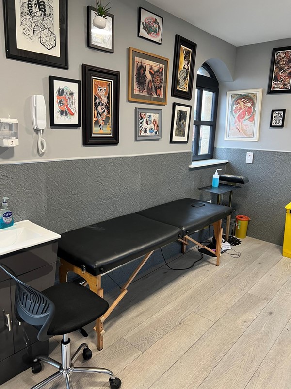 Tatoo bench
