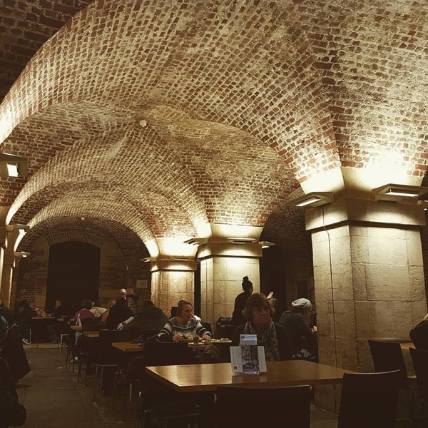 Cafe Cafe in the Crypt