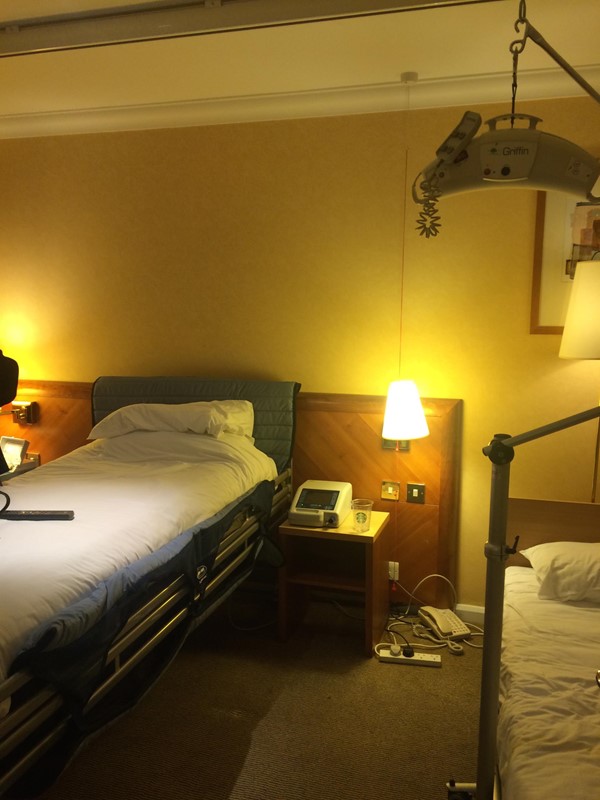 Picture of Holiday Inn, Kensington Forum - Bed -