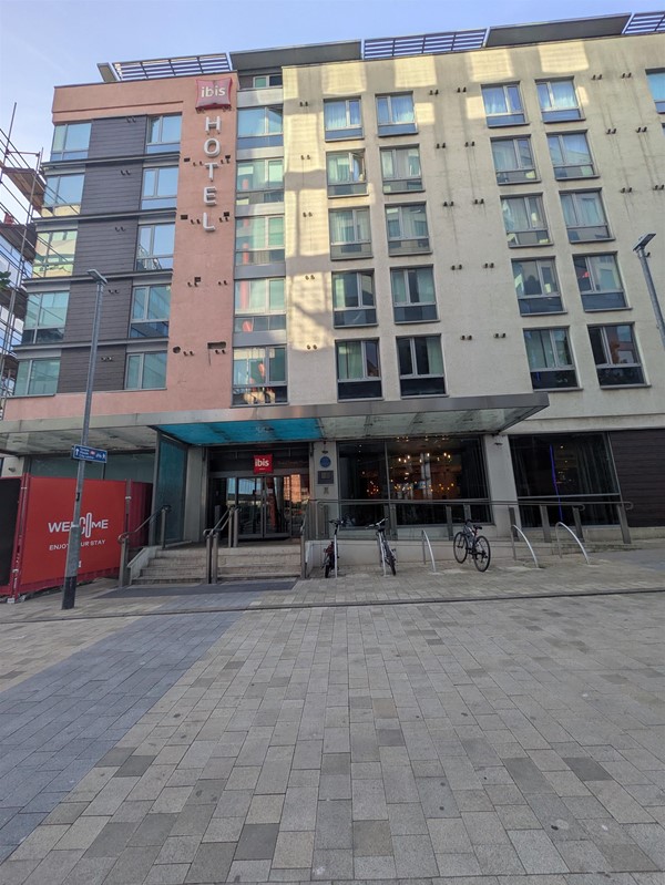 Image of entrance to to the hotel