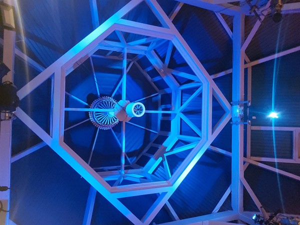 Image of a ceiling