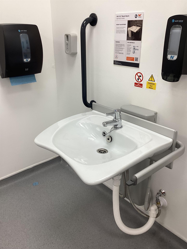 Image of a sink and grabrails