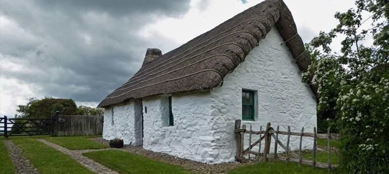 Cruck Cottage