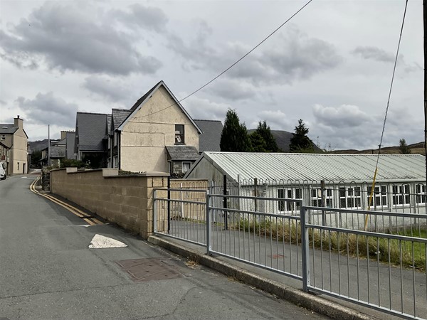 Tanygrisiau school