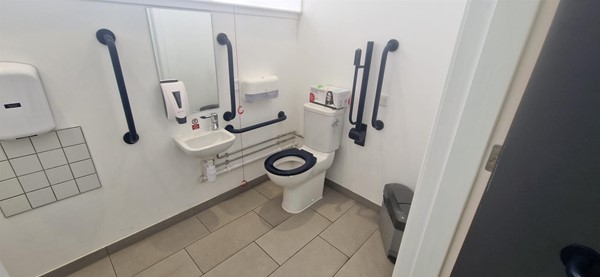 Accessible loo on Floor 3