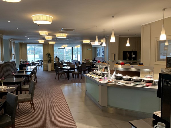 Breakfast, lunch and evening dining restaurant