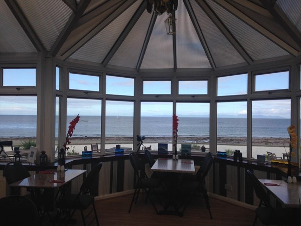 Argyll Hotel, Bellochantuy, Restaurant and View.