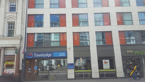 Entrance to Travelodge.