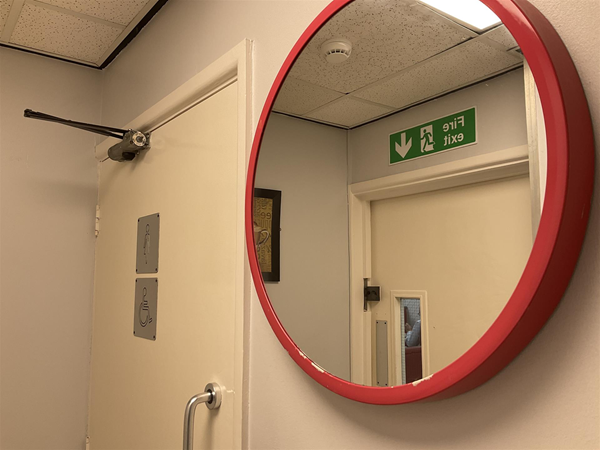 Image of a mirror