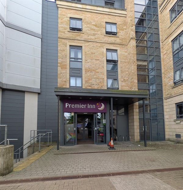 Image of hotel entrance