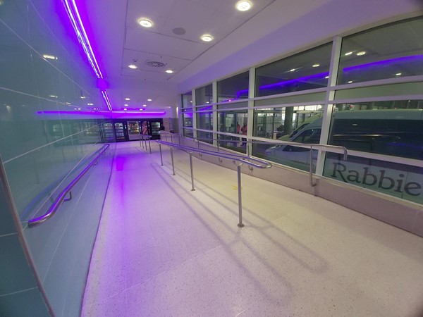 Image of the bus station interior