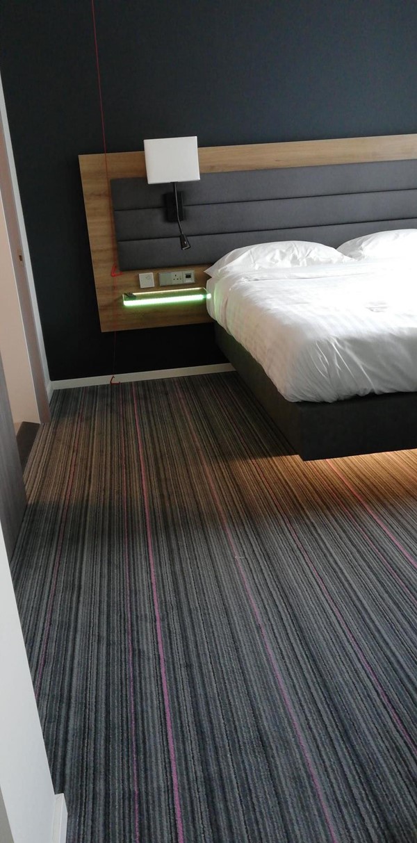 Picture of a bed at Moxy Southampton