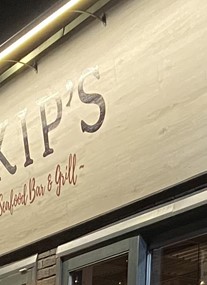 Skip's Seafood Bar & Grill