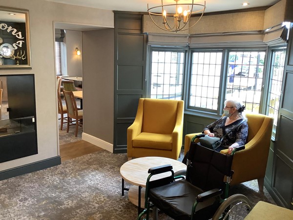 (6) small comfortable seating area
