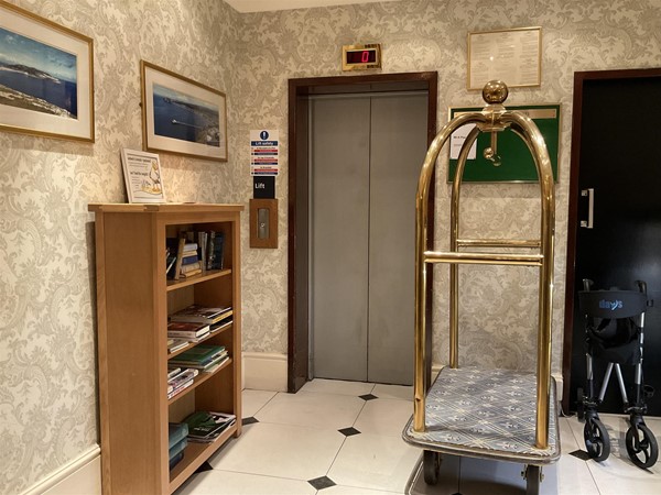 Image of a lift