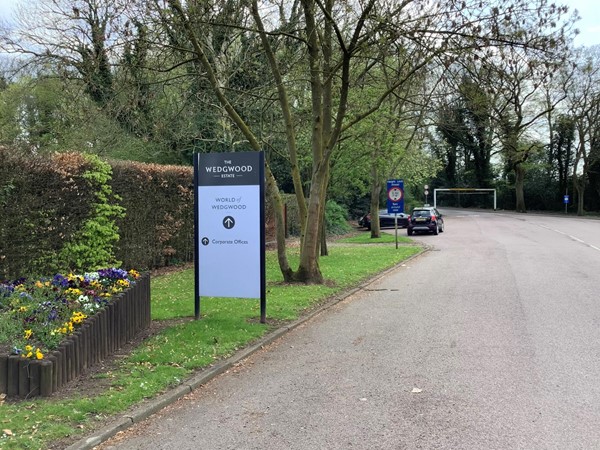 Picture of a sign at the entrance of World of Wedgwood
